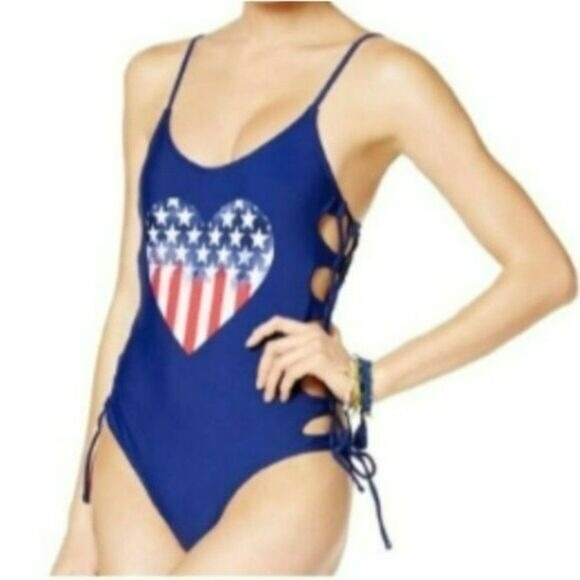 California Waves July 4th Heart Blue Swimsuit One Piece Size L Patriotic Day NEW - Picture 2 of 9